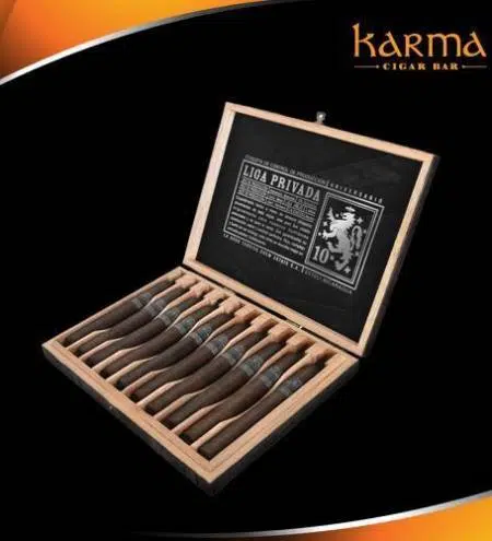 Drew Estate Liga Privada 10 Aniversario Toro 6 x 52
