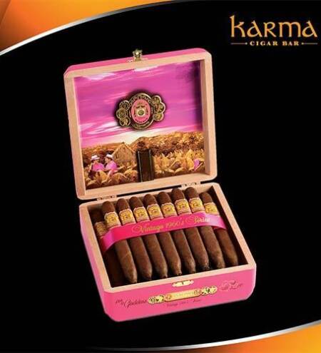 Arturo Fuente Rare Pink 60s VS Signature