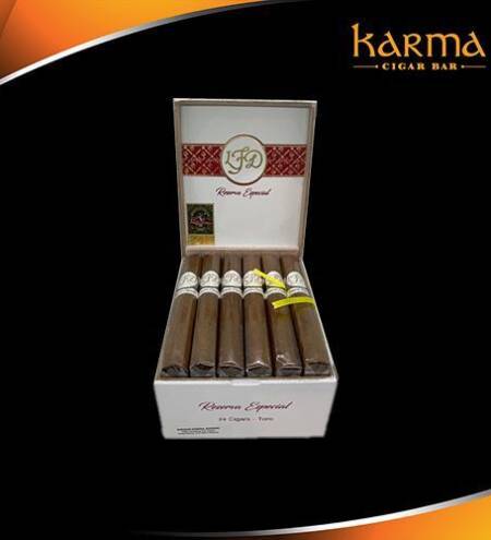 La Flor Dominican Reserva Especial Toro