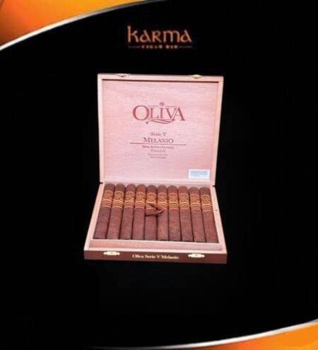 Oliva Serie V Melanio Churchill